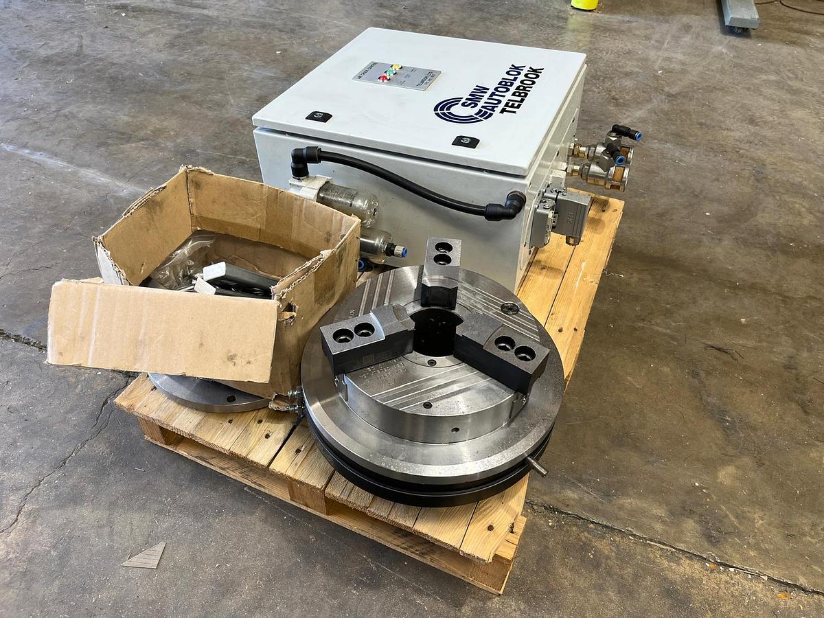 Used SMW SP 280-92 PNEUMATIC 3 JAW CHUCK