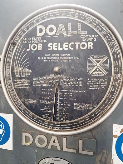 Used DO-ALL V36 VERTICAL BANDSAW