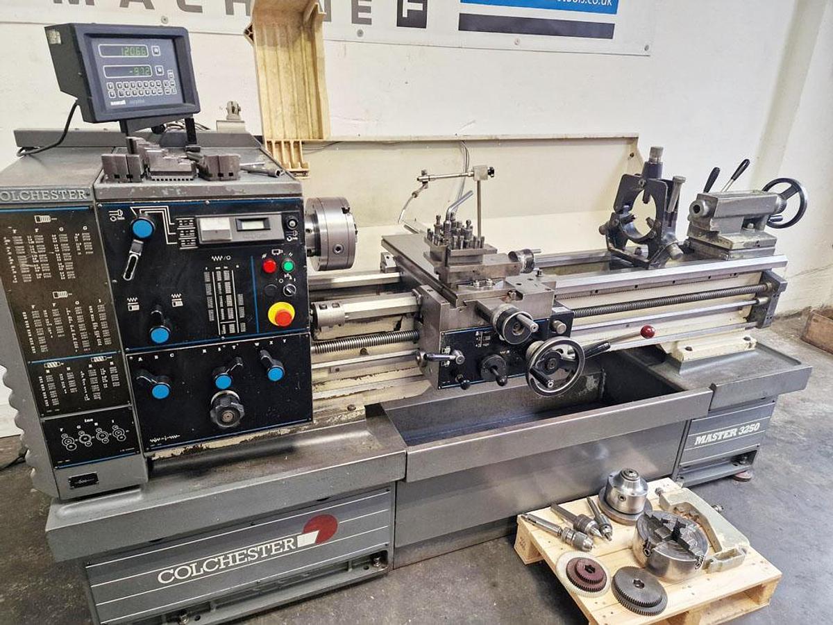 Used COLCHESTER VS3250 MASTER 13" x 40" GAP BED CENTRE LATHE