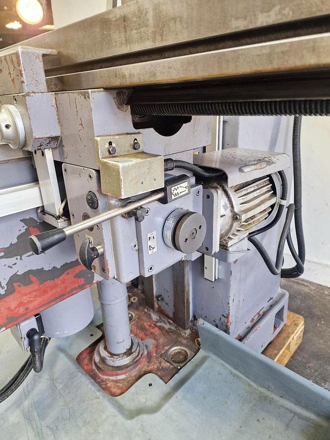 Used 2000 SEMCO LC20 VSG TURRET MILL