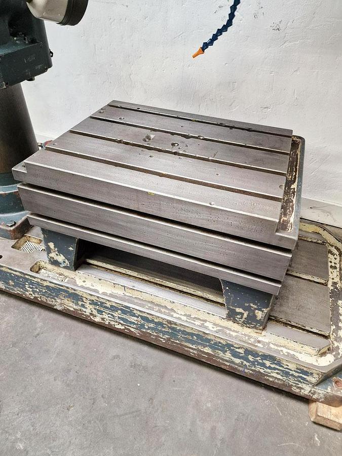 Used RICHMOND ENVOY RADIAL ARM DRILL