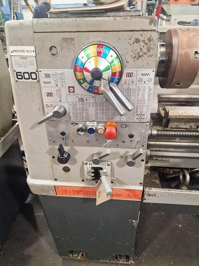 Used COLCHESTER MASTER 2500 13" x 25" GAP BED CENTRE LATHE