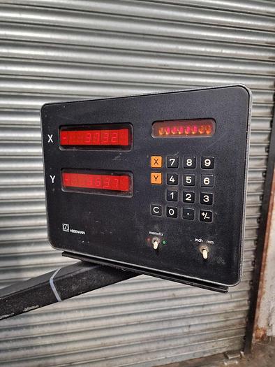 Used BRIDGEPORT BRJ TURRET MILL