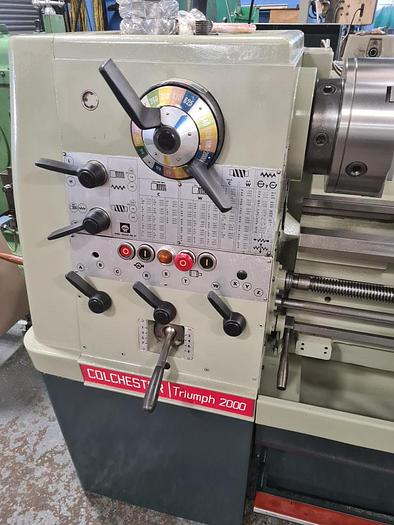 Refurbished COLCHESTER TRIUMPH 2000 15" x 30" GAP BED CENTRE LATHE