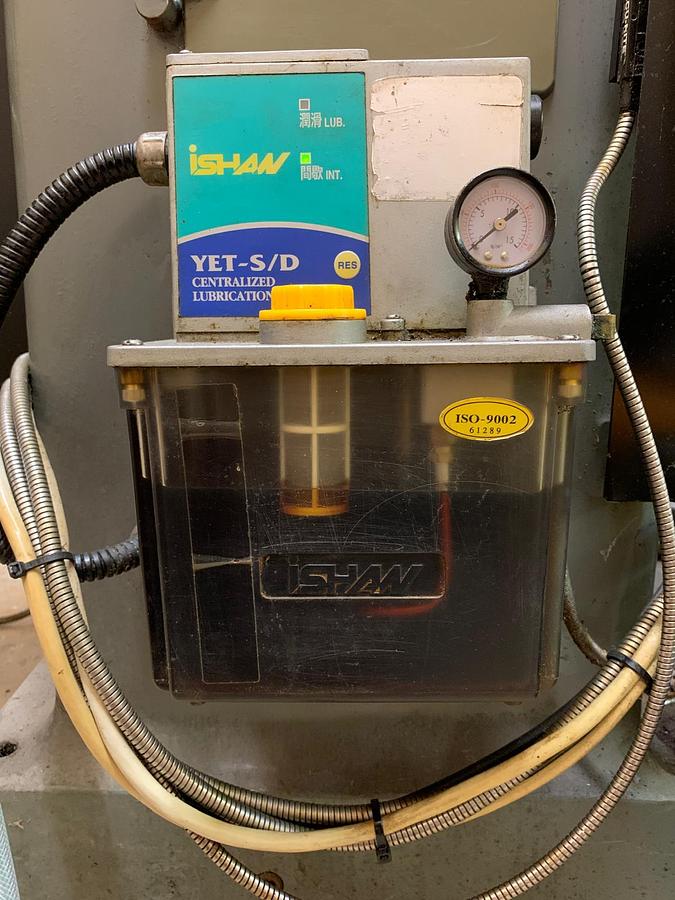 Used 2000 XYZ PRO 2000 CNC TURRET MILL