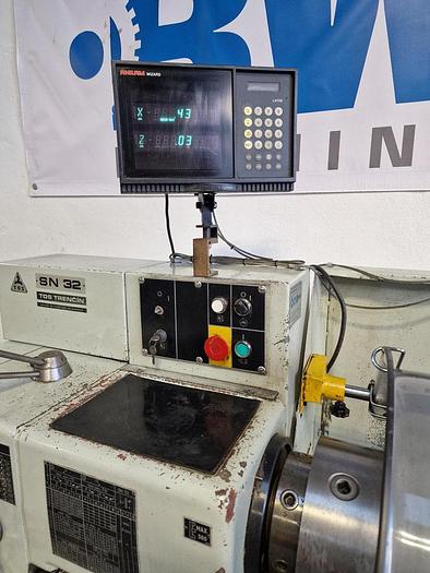 Used TOS TRENCIN SN32 13" x 40" GAP BED CENTRE