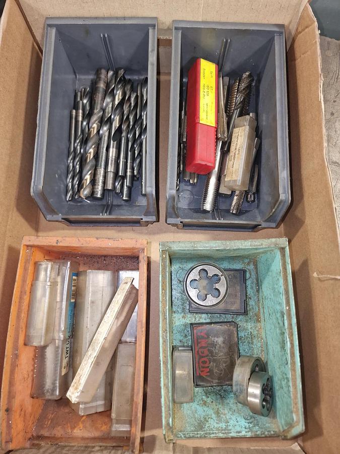 Used UNKNOWN HSS STRAIGHT SHANK DRILLS / TAPS & DIES