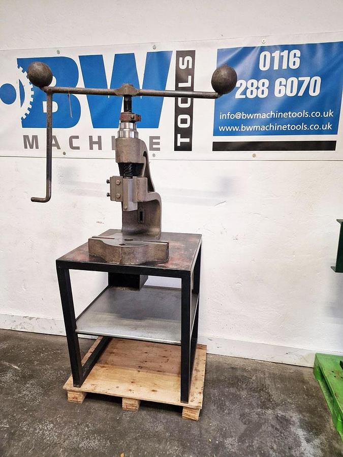 Used NORTON 4 DB FLYPRESS ON STAND