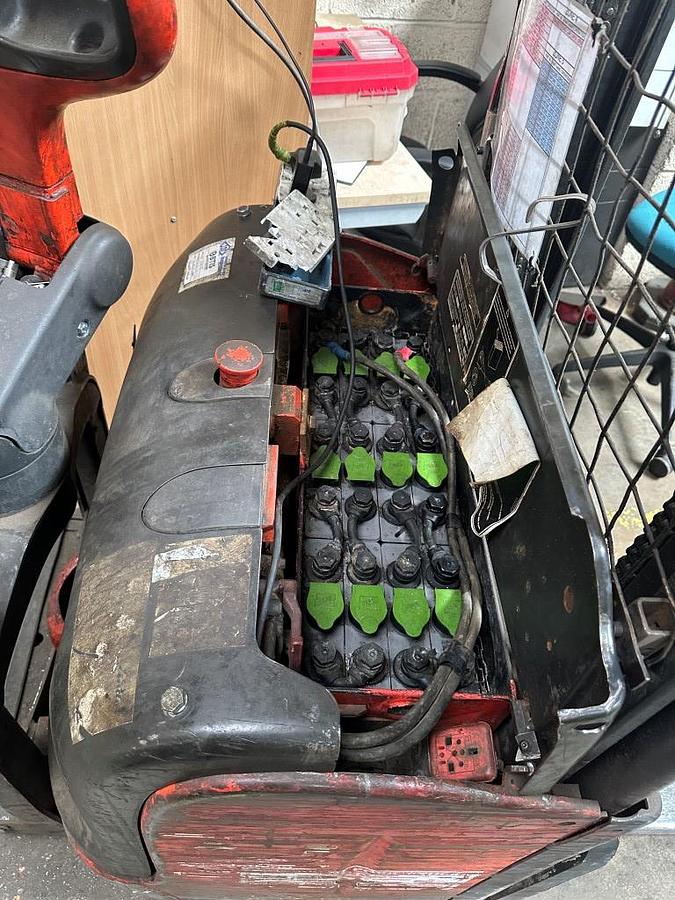 Used LANSING LINDE W4 X372P 02238/2003 Electric Pallet Truck