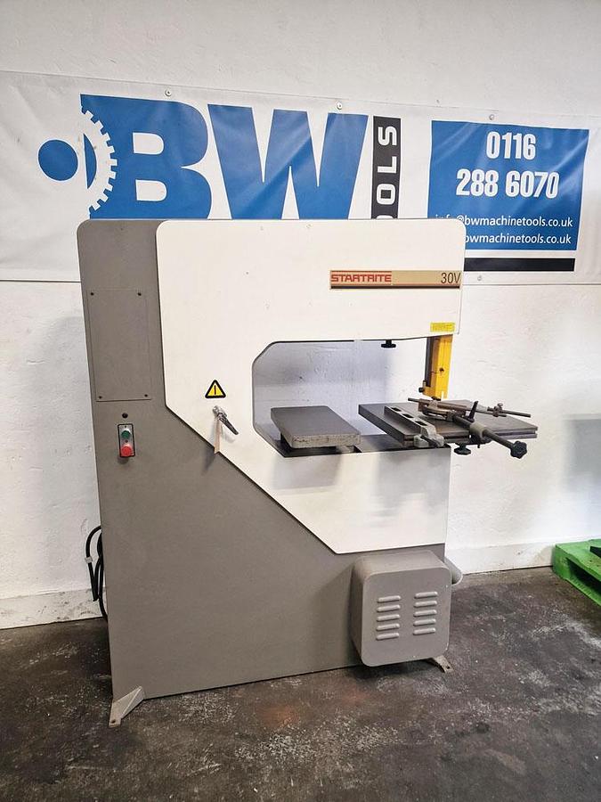 Used 1997 STARTRITE 30V VERTICAL BANDSAW