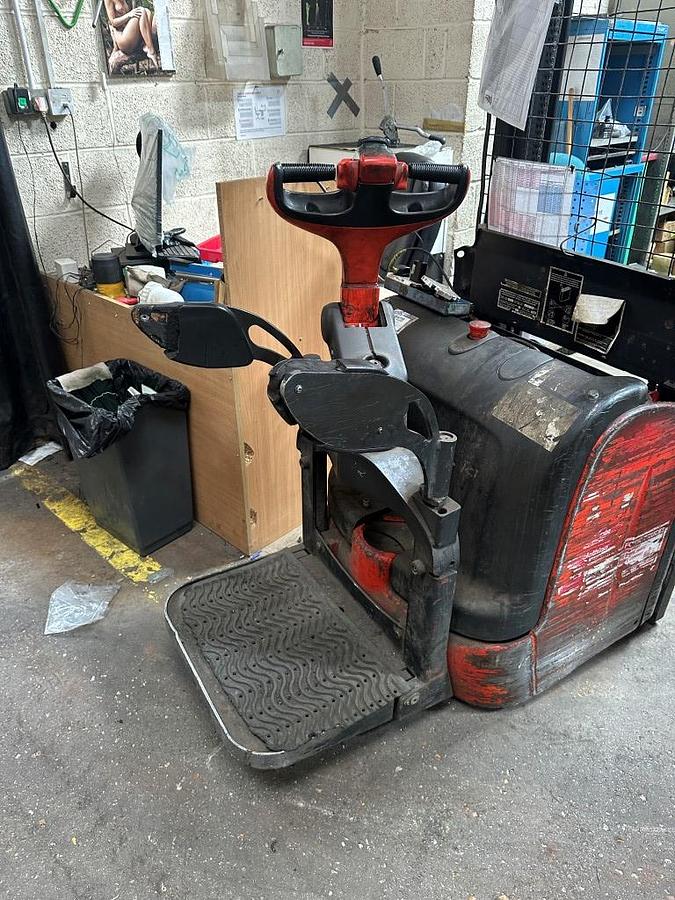 Used LANSING LINDE W4 X372P 02238/2003 Electric Pallet Truck