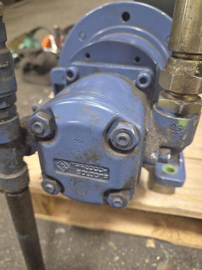 Used SIEMENS HYDRAULIC PUMP