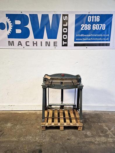 Used EDWARDS 24" TREADLE GUILLOTINE