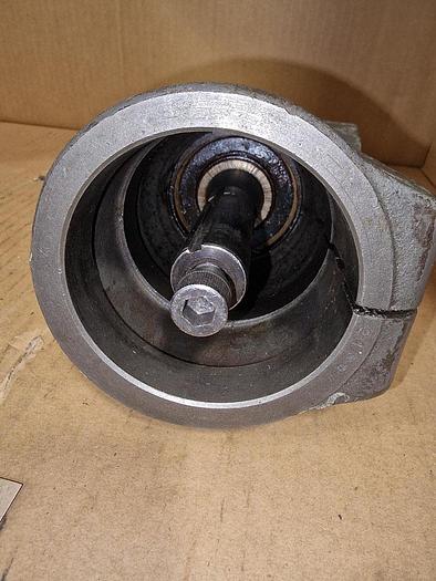 Used BRIDGEPORT RIGHT ANGLE MILLING HEAD