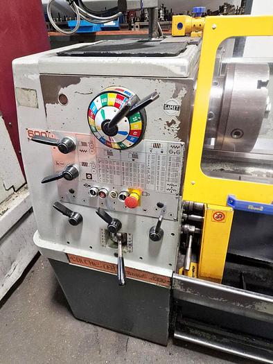 Used COLCHESTER TRIUMPH 2000 15" x 30" GAP BED CENTRE LATHE