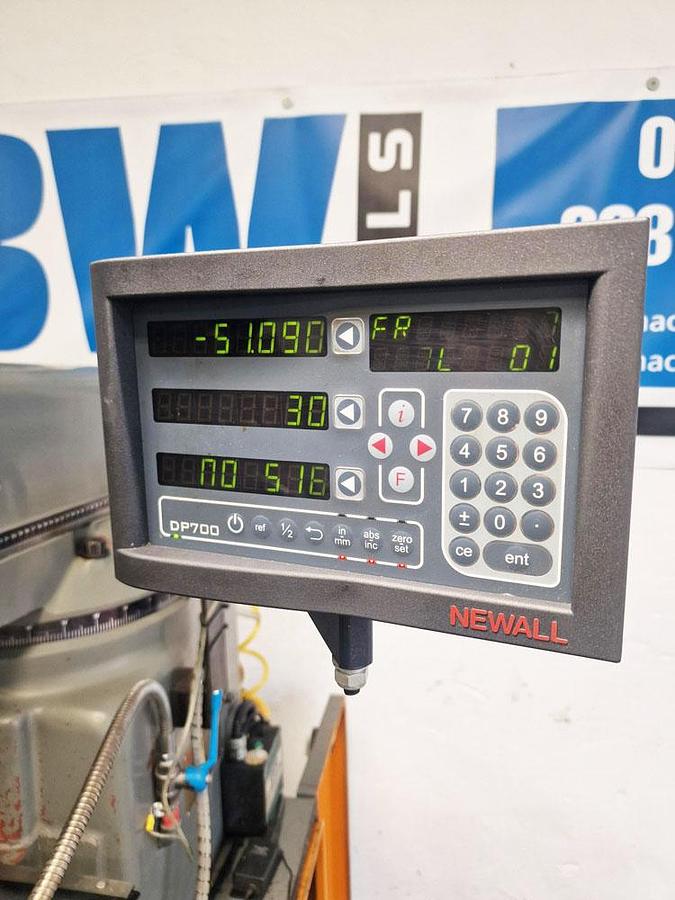 Used XYZ KRV 3000 SLV HEAVY DUTY TURRET MILL