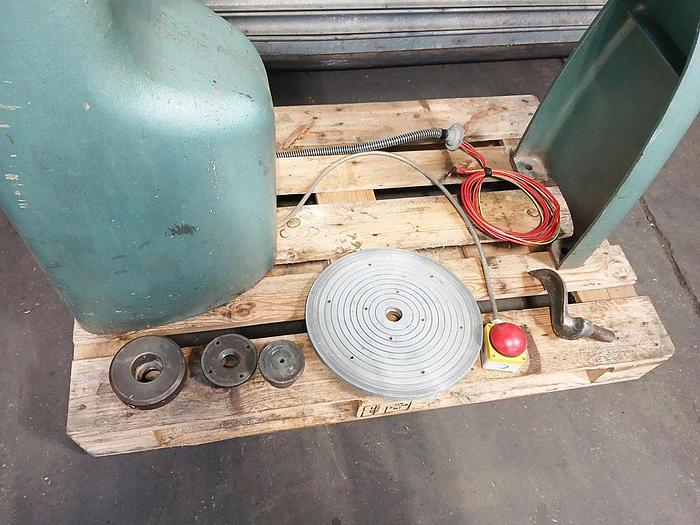 Used UNION 6" GRADUATE WOOD TURNING LATHE