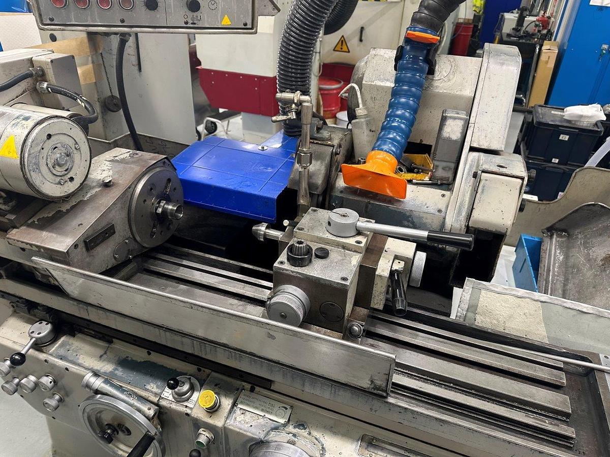 Used JONES & SHIPMAN 1076 EIU UNIVERSAL CYLINDRICAL GRINDER