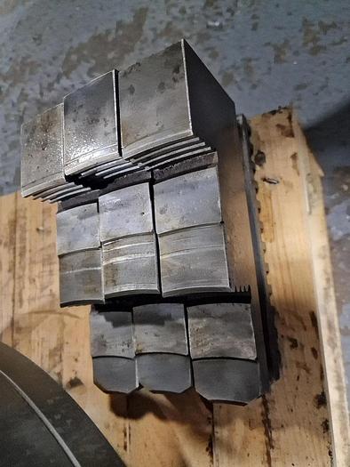 Used TOOLMEX 500mm 3 JAW CHUCK
