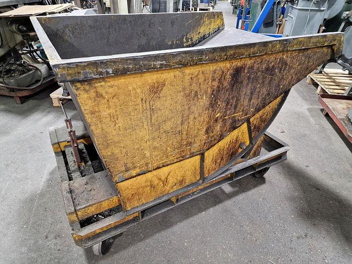 Used UNKNOWN TIPPING SKIP