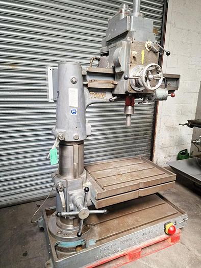 Used FREDERICK TOWN RADIAL ARM DRILL Model AE5 42 Inch