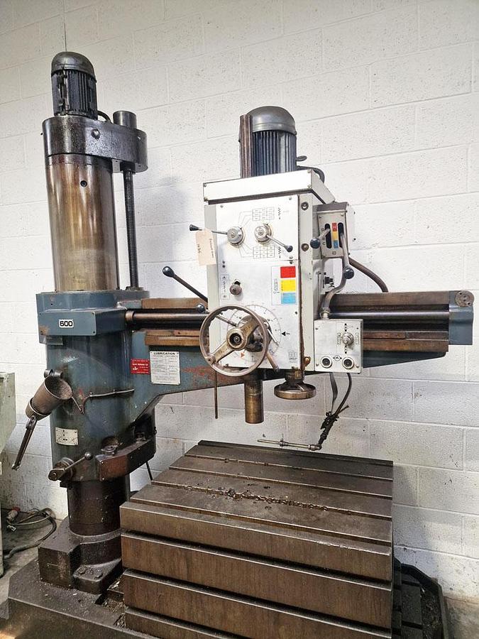 Used RICHMOND ENVOY RADIAL ARM DRILL