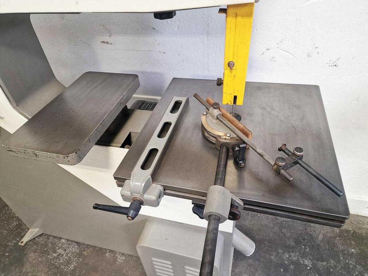 Used 1997 STARTRITE 30V VERTICAL BANDSAW