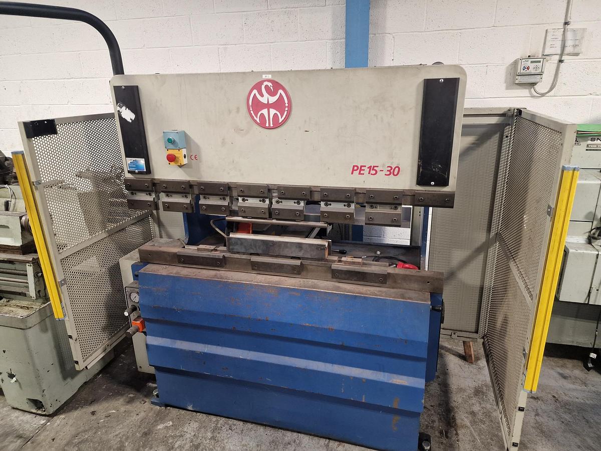 Used GUIFIL PE15-30 HYDRAULIC PRESSBRAKE