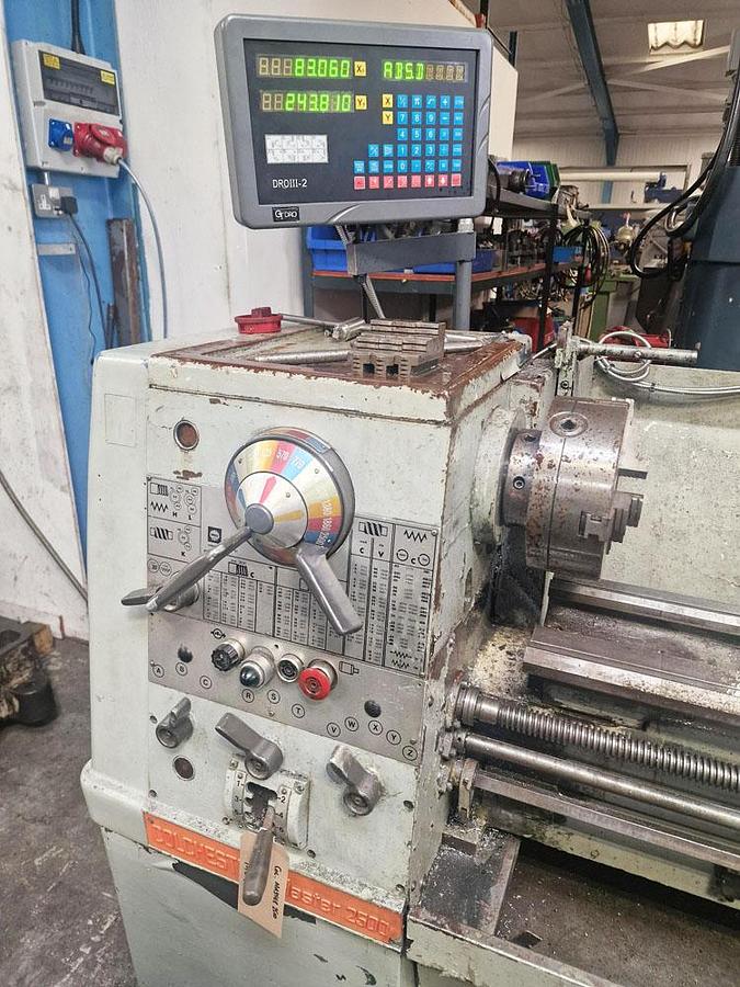Used COLCHESTER MASTER 2500 13" x 40" GAP BED CENTRE LATHE