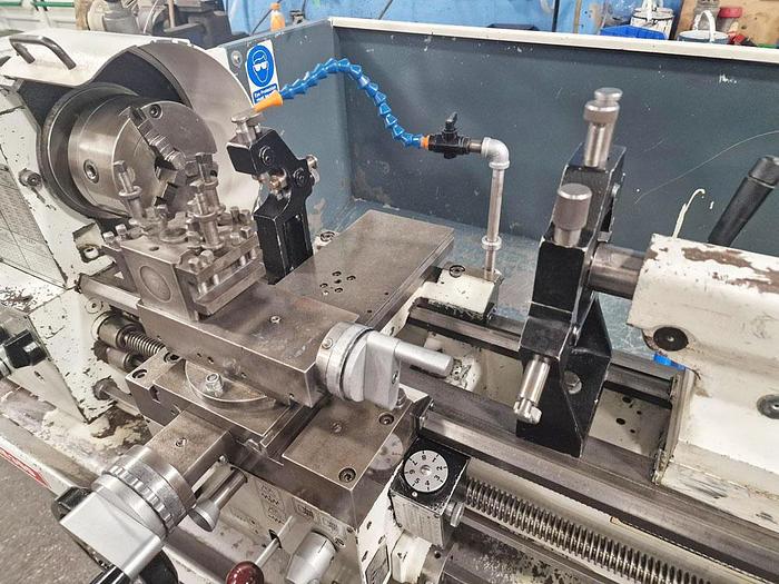 Used HARRISON M300 13" x 25" GAP BED CENTRE LATHE