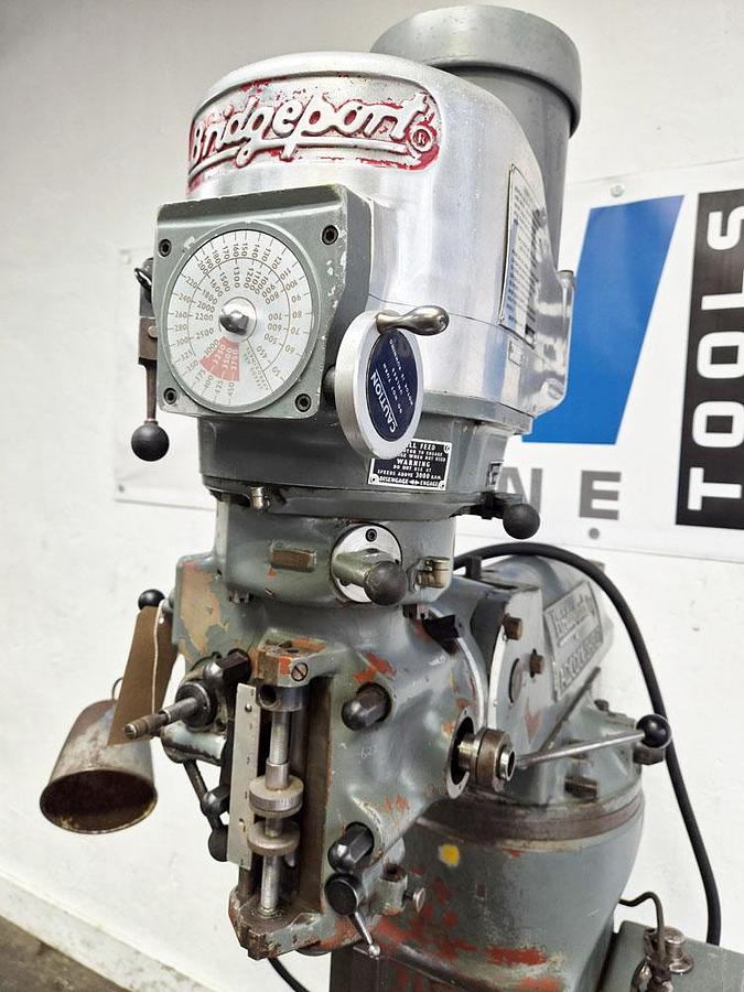 Used BRIDGEPORT BR2J2 TURRET MILL