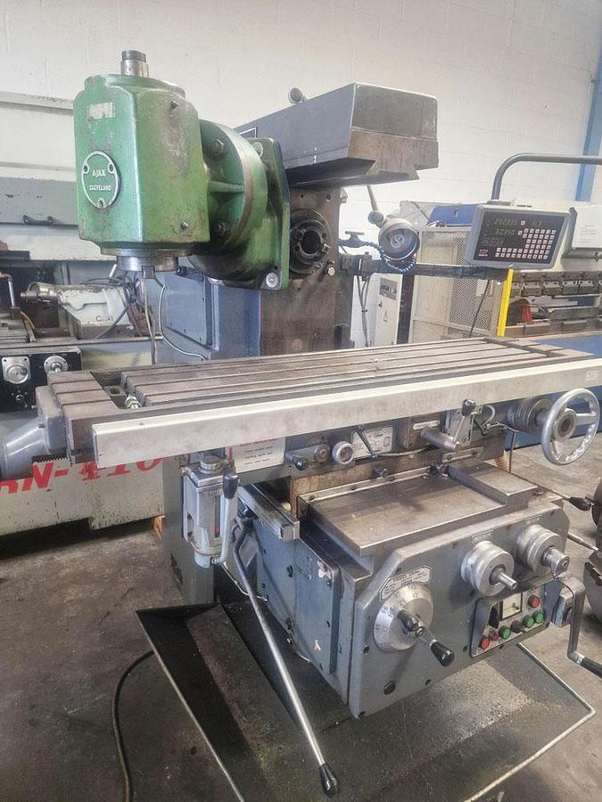 Used AJAX CLEVELAND No.2 UNIVERSAL MILL