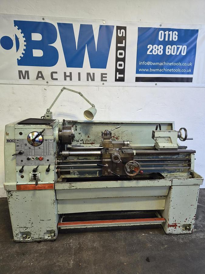 Used COLCHESTER MASTER 2500 13" x 40" GAP BED CENTRE LATHE