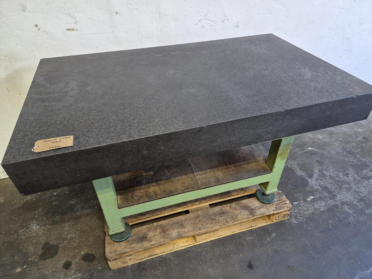 Used UNKNOWN GRANITE SURFACE TABLE ON STAND