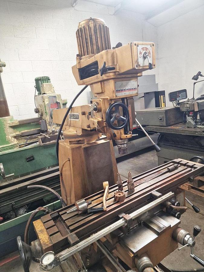 Used ELLIOTT MILMOR TURRET MILL