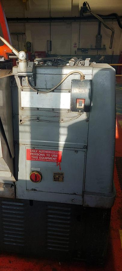Used COLCHESTER MASTIFF 1400 x 120" GAP BED CENTRE LATHE