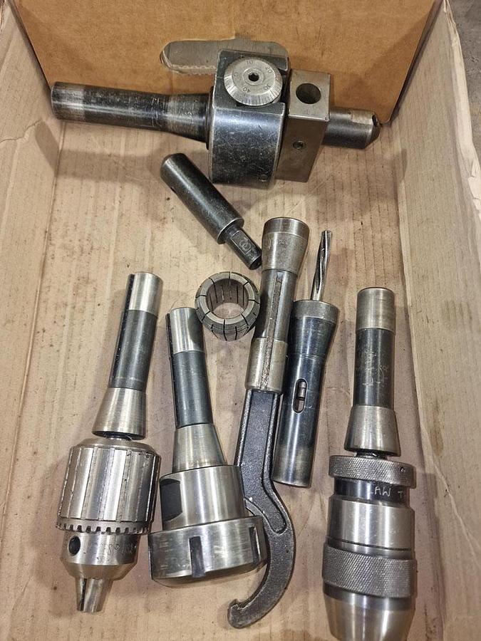 Used UNKNOWN MISCELLANEOUS R8 TOOLING