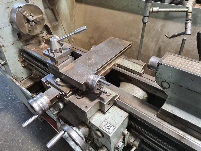 Used COLCHESTER MASTER 2500 13" x 40" GAP BED CENTRE LATHE