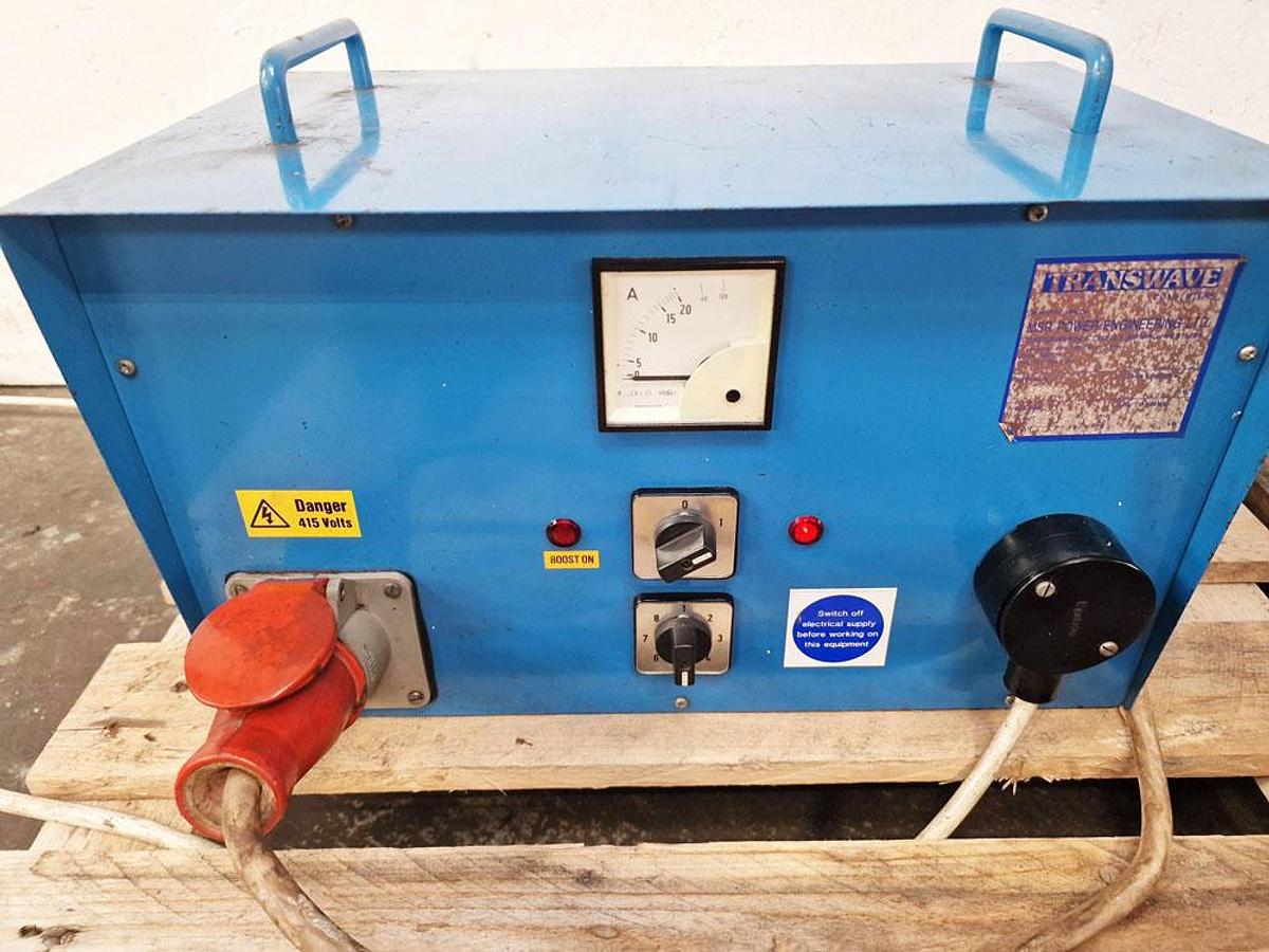 Used BRIDGEPORT SERIES 1 BR2J2 TURRET MILL