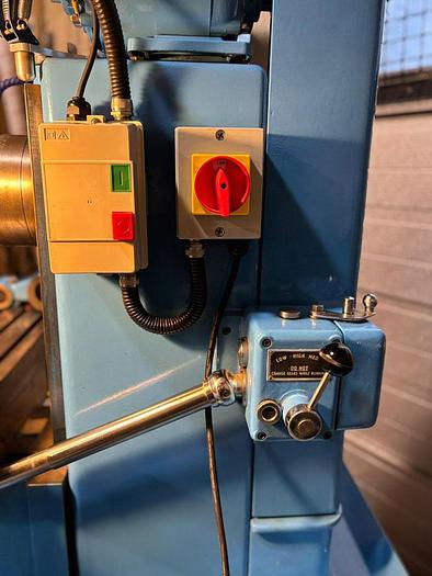 Used TOM SENIOR MAJOR UNIVERSAL MILLING MACHINE
