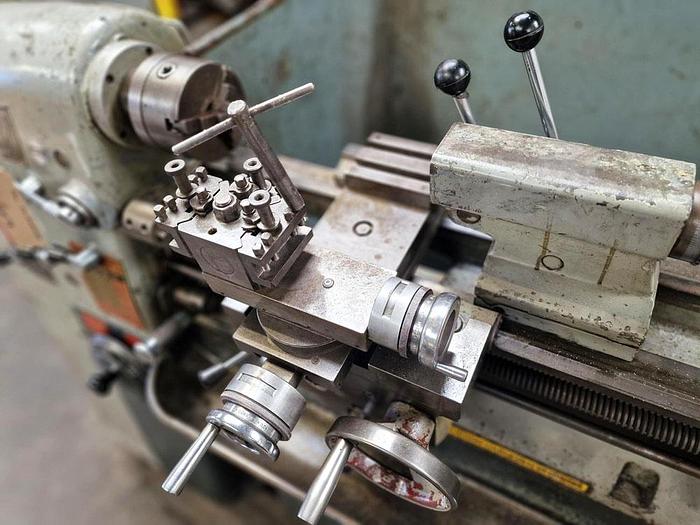 Used COLCHESTER CHIPMASTER 10" x 20" STRAIGHT BED CENTRE LATHE