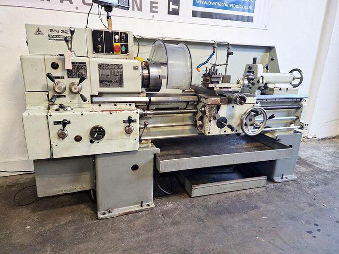 Used TOS TRENCIN SN32 13" x 40" GAP BED CENTRE