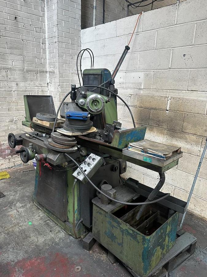 Used JAKOBSEN SJ12 HYDRAULIC SURFACE GRINDER