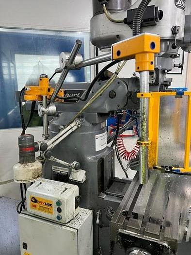 Used BRIDGEPORT SERIES 1 BR2J2 TURRET MILL