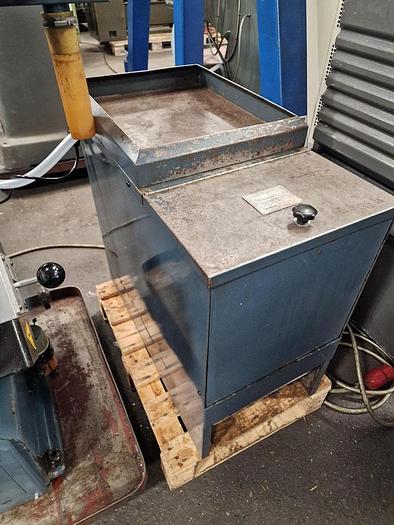 Used JONES & SHIPMAN