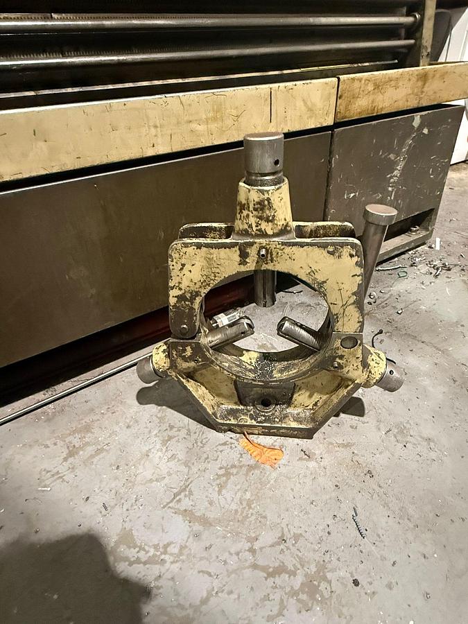 Used HARRISON M540 20" x 120" GAP BED CENTRE LATHE