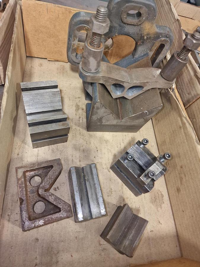 Used UNKNOWN MISCELLANEOUS VEE BLOCKS