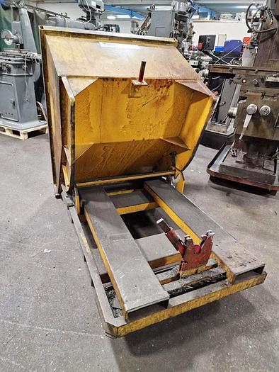 Used UNKNOWN TIPPING SKIP