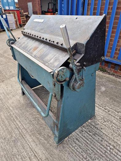 Used EDWARDS 316 TRUEFOLD BOX & PAN FOLDER