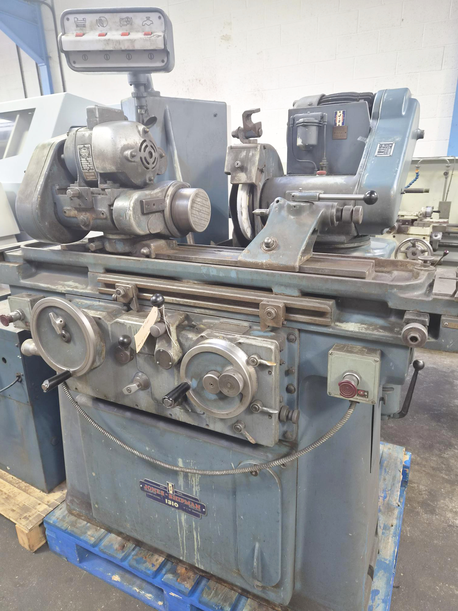 Used JONES & SHIPMAN 1310 EIU UNIVERSAL CYLINDRICAL GRINDER